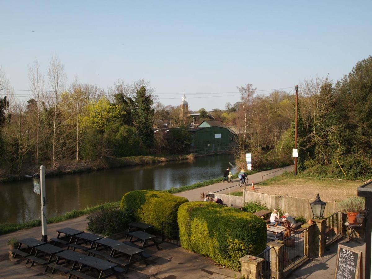 The Weir Hotel